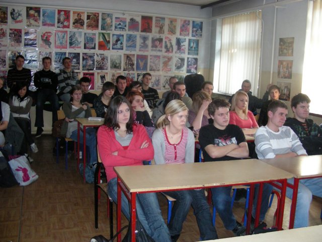 img03